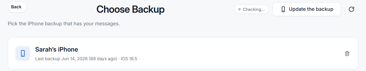 A lista de backups no ChatExport, com dois backups de iPhone, suas datas e a versão do iOS